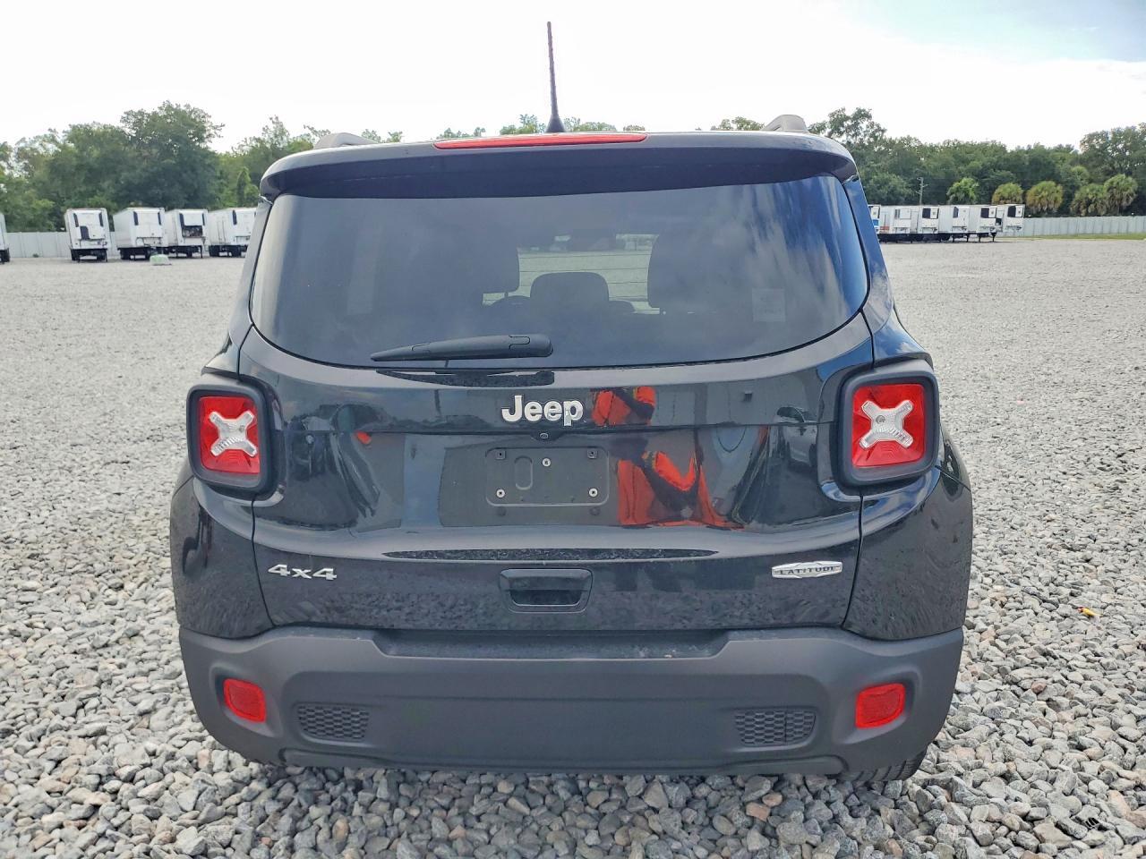 2019 Jeep Renegade Latitude - Image 6