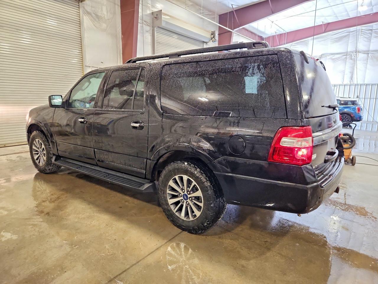 2016 Ford Expedition El Xlt - Image 2