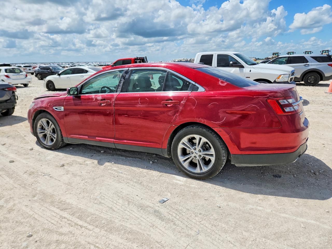 2016 Ford Taurus Sel - Фото 2