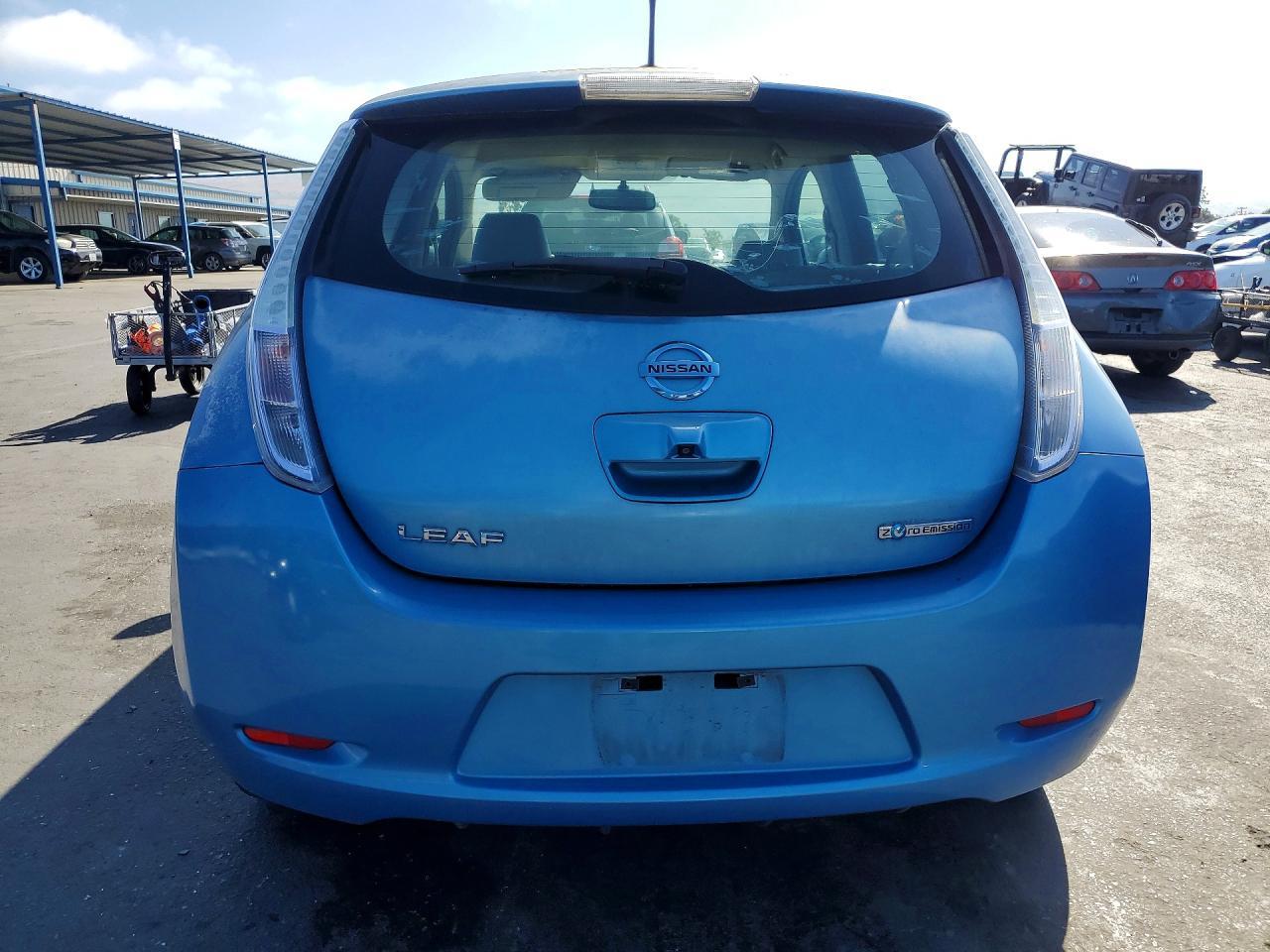 2011 Nissan Leaf Sv - Фото 6