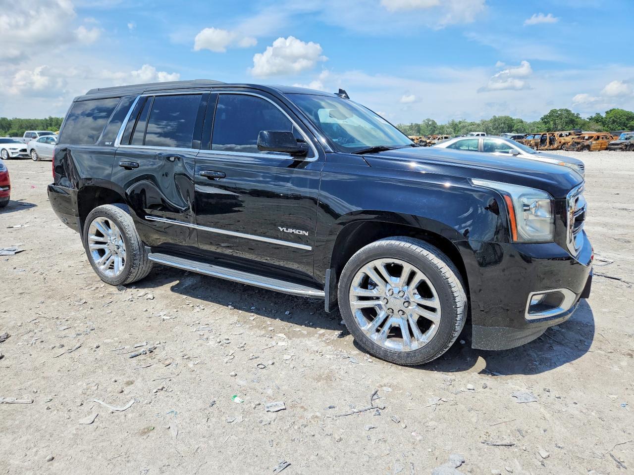2017 GMC Yukon Slt - Image 4