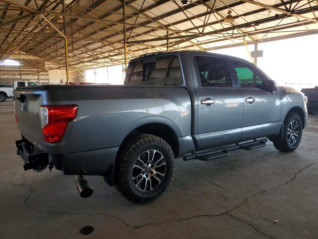 2021 Nissan Titan S - Image 3