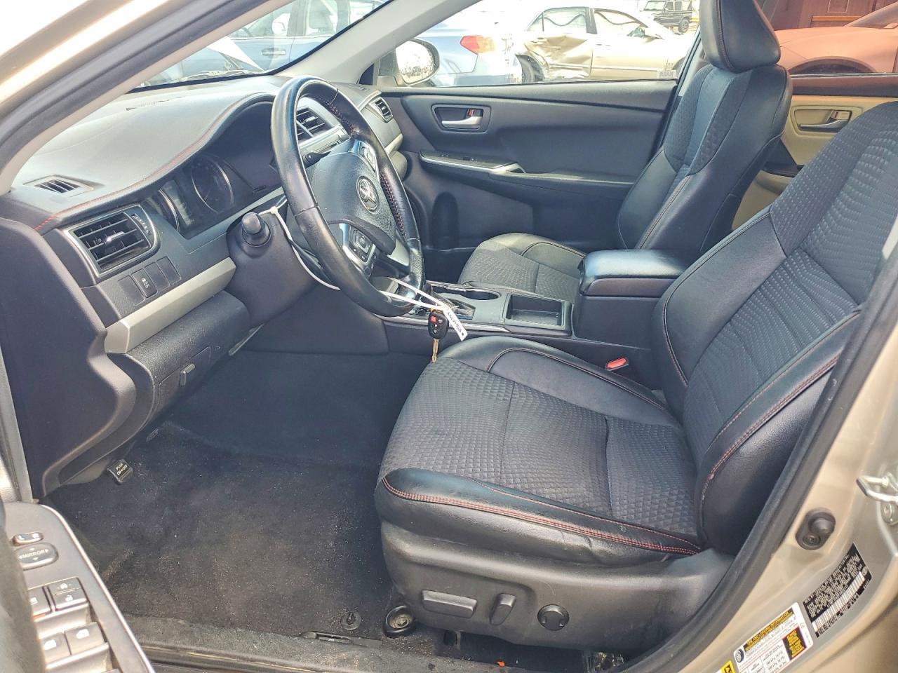 2015 Toyota Camry Se - Image 7