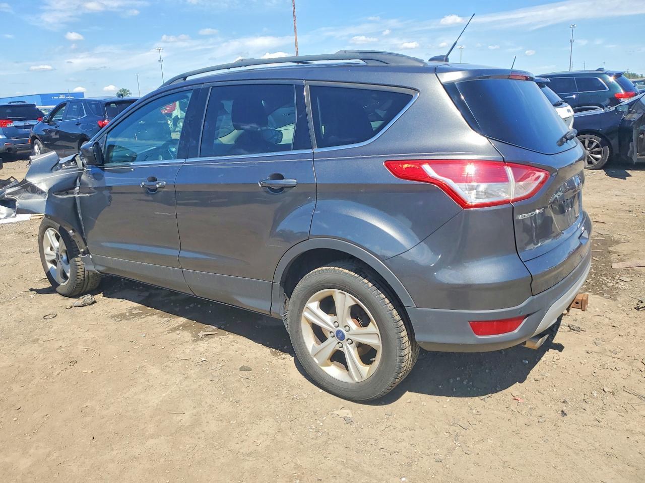 2015 Ford Escape Se - Фото 2