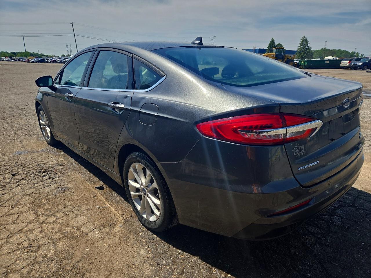 2020 Ford Fusion Se - Фото 2