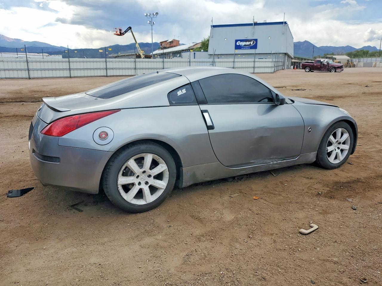 2004 Nissan 350Z Base - Фото 3