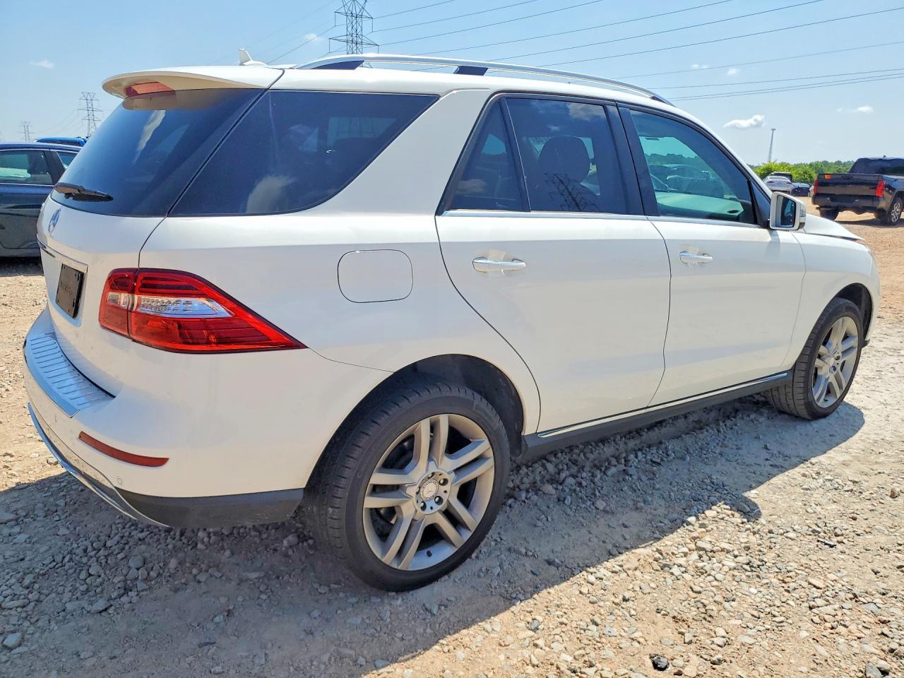 2015 Mercedes-Benz Ml 350 - Image 3
