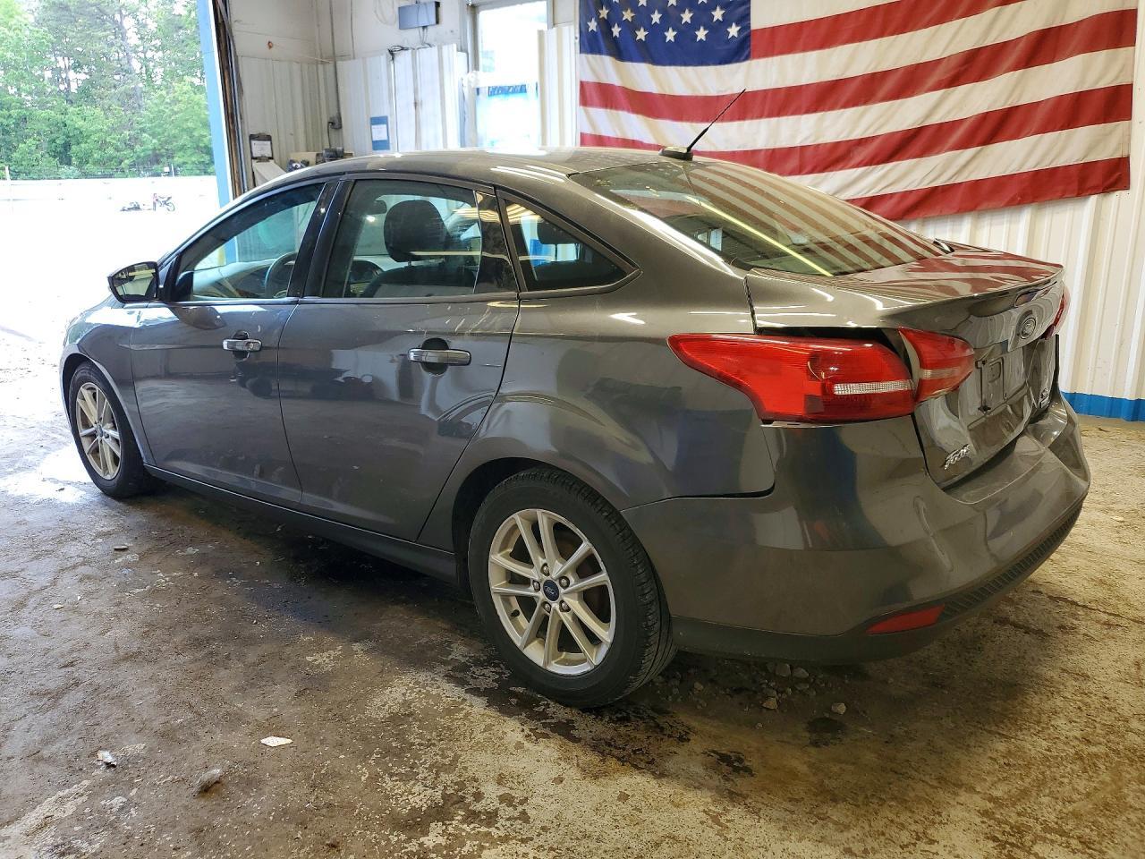 2016 Ford Focus Se - Image 2