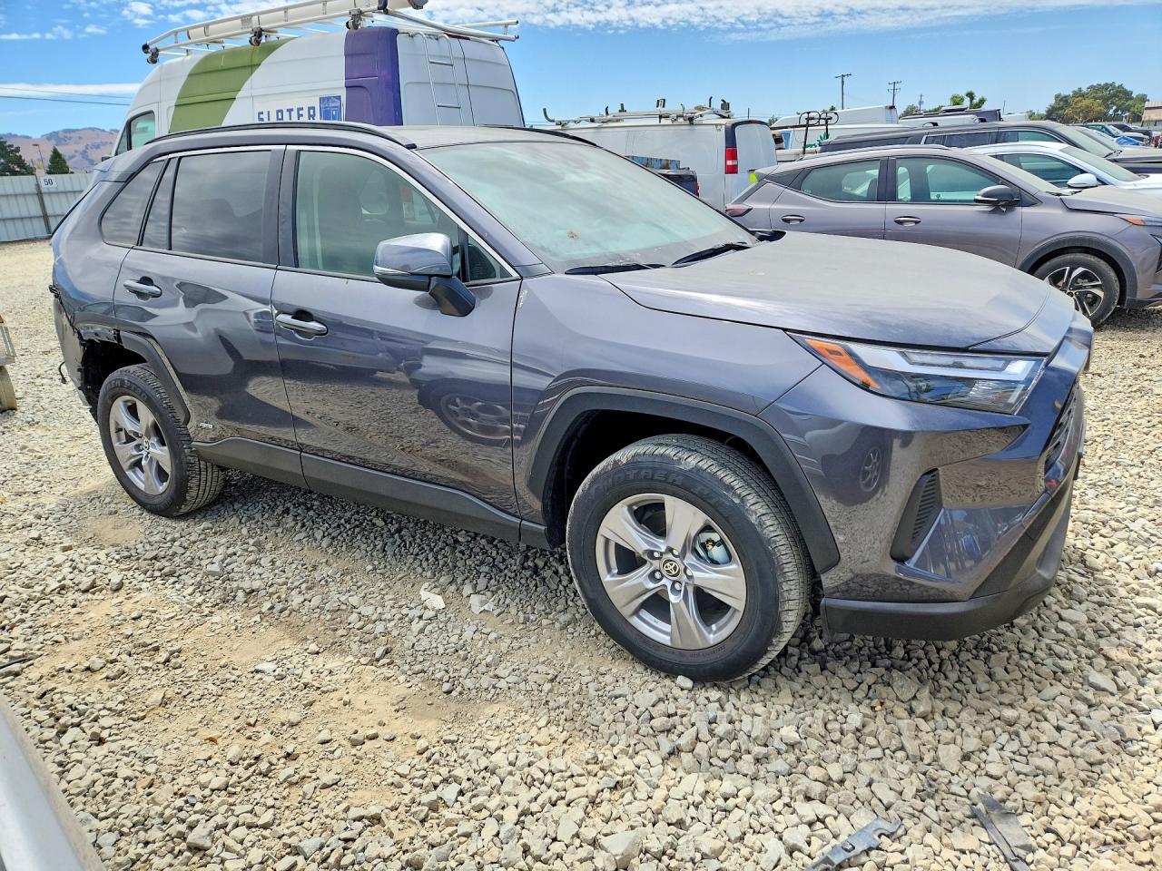 2025 Toyota Rav4 Hybrid Xle - Image 4