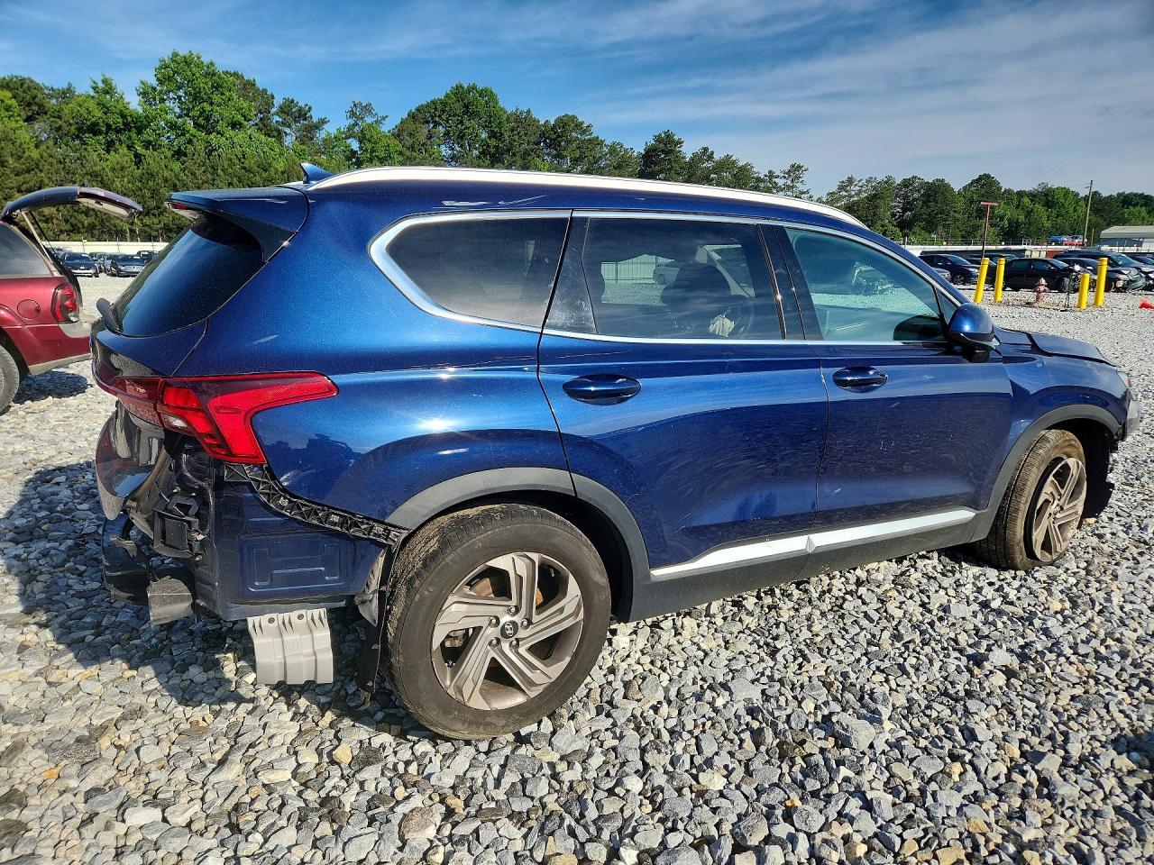 2022 Hyundai Santa Fe - Image 3