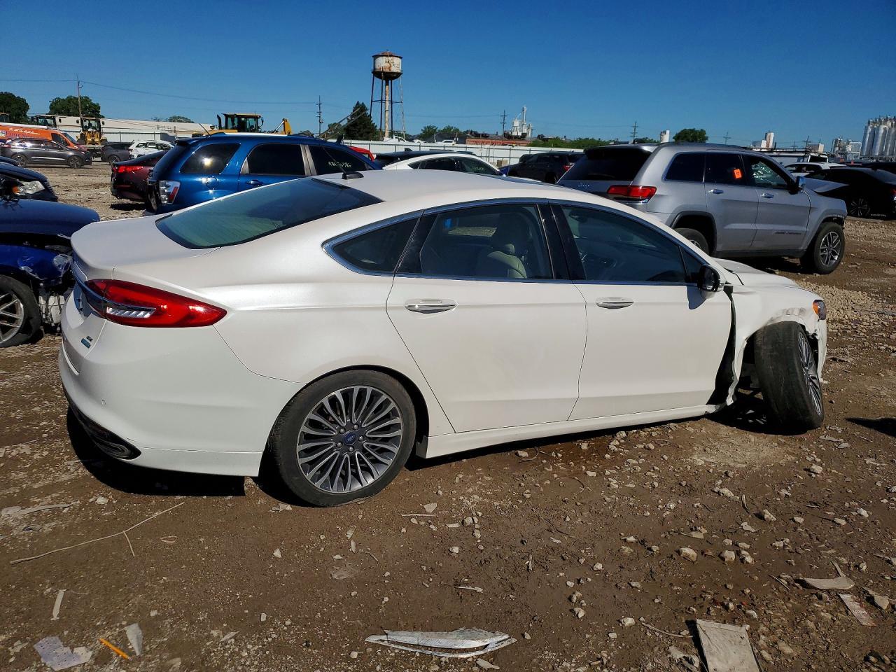 2017 Ford Fusion Se - Фото 3