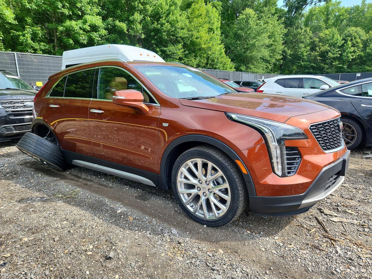 2020 Cadillac Xt4 Premium Luxury - Image 4