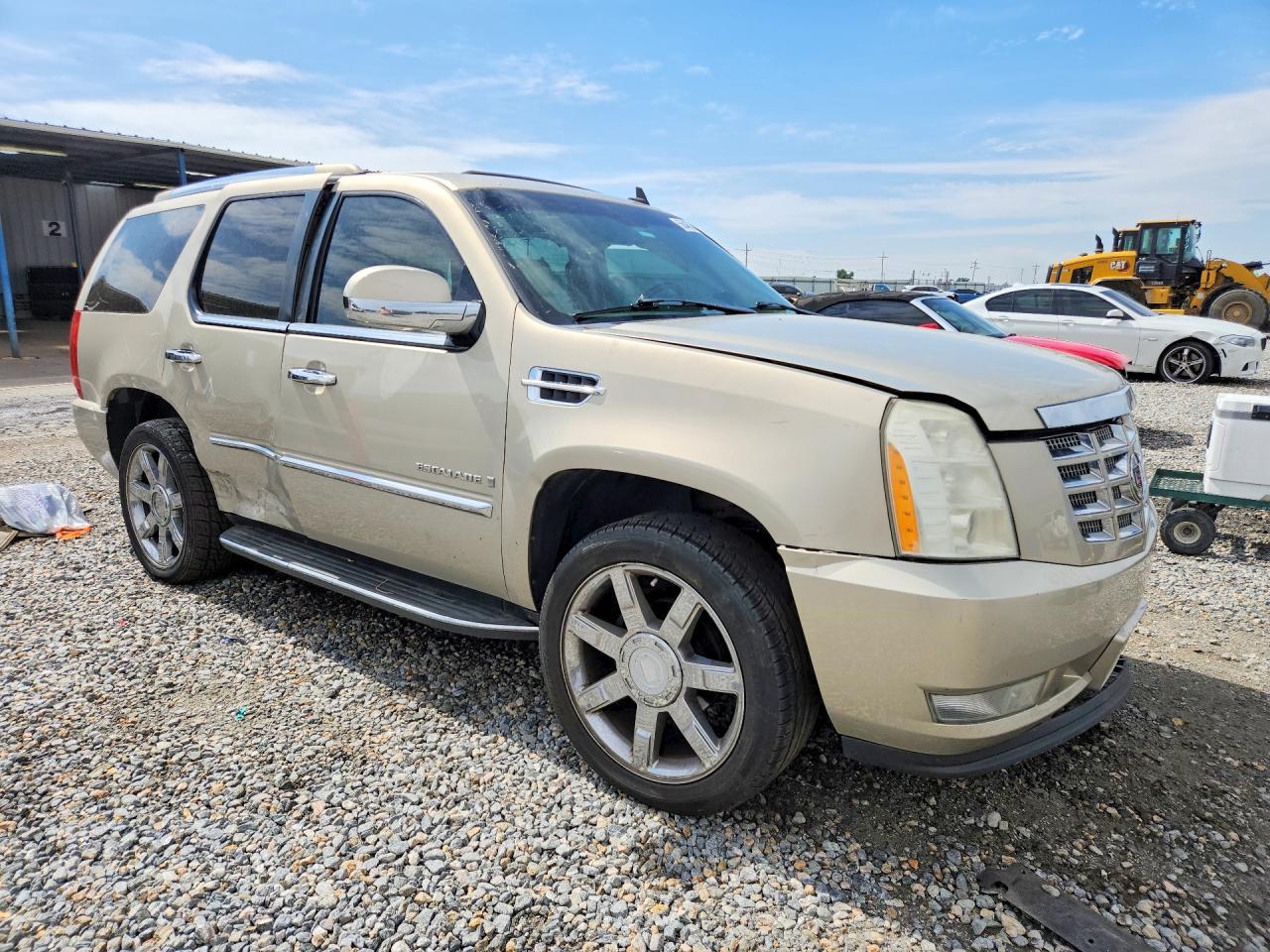 2008 Cadillac Escalade Luxury - Image 4
