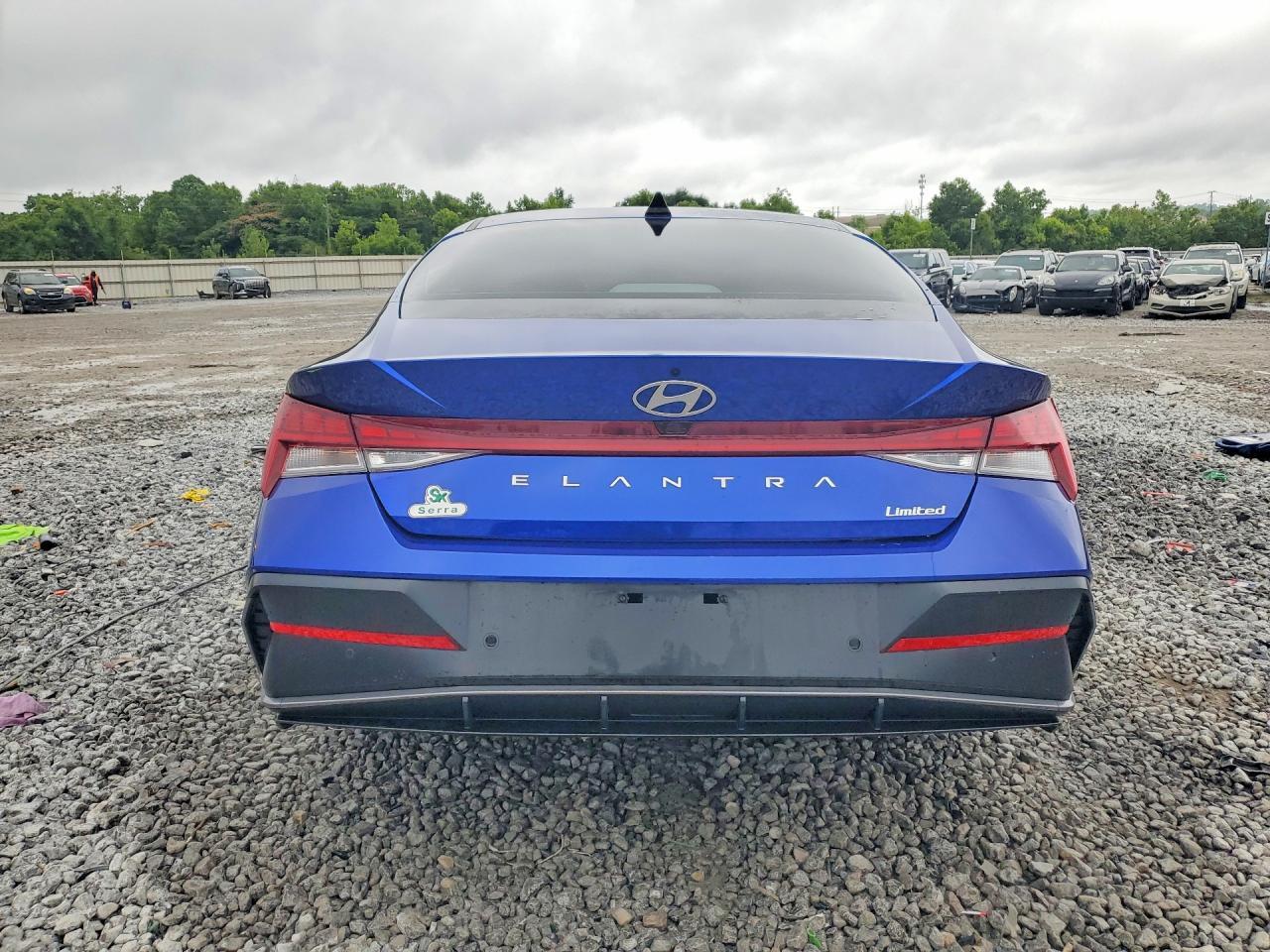 2024 Hyundai Elantra Limited - Image 6