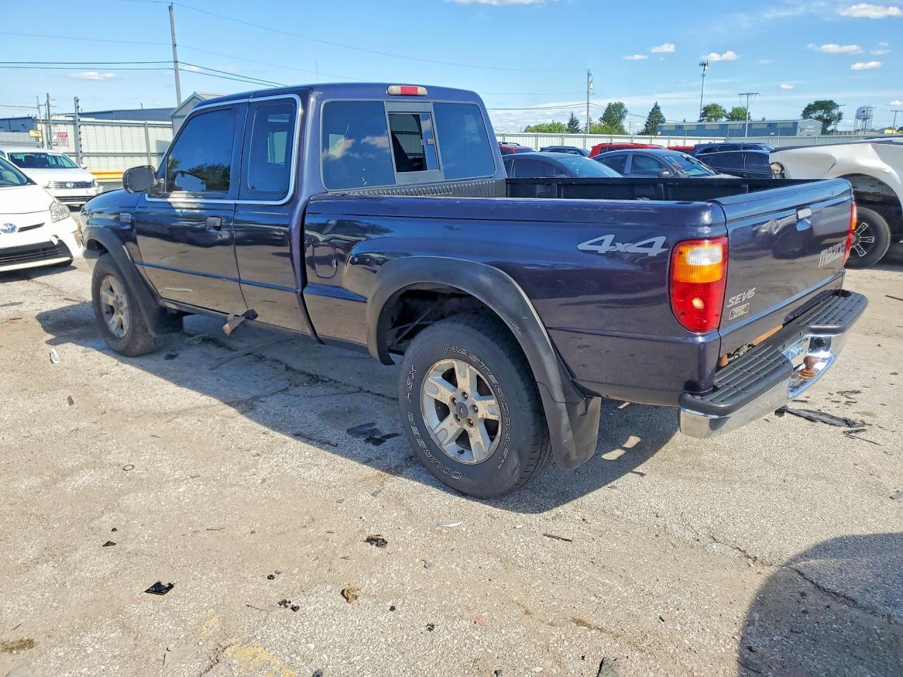 2001 Mazda B3000 Cab Plus - Image 2