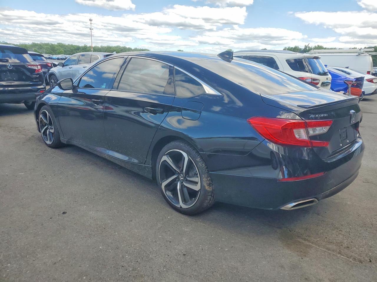 2020 Honda Accord - Фото 2