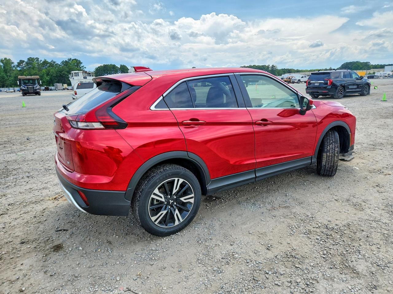 2024 Mitsubishi Eclipse Cross Se - Фото 3