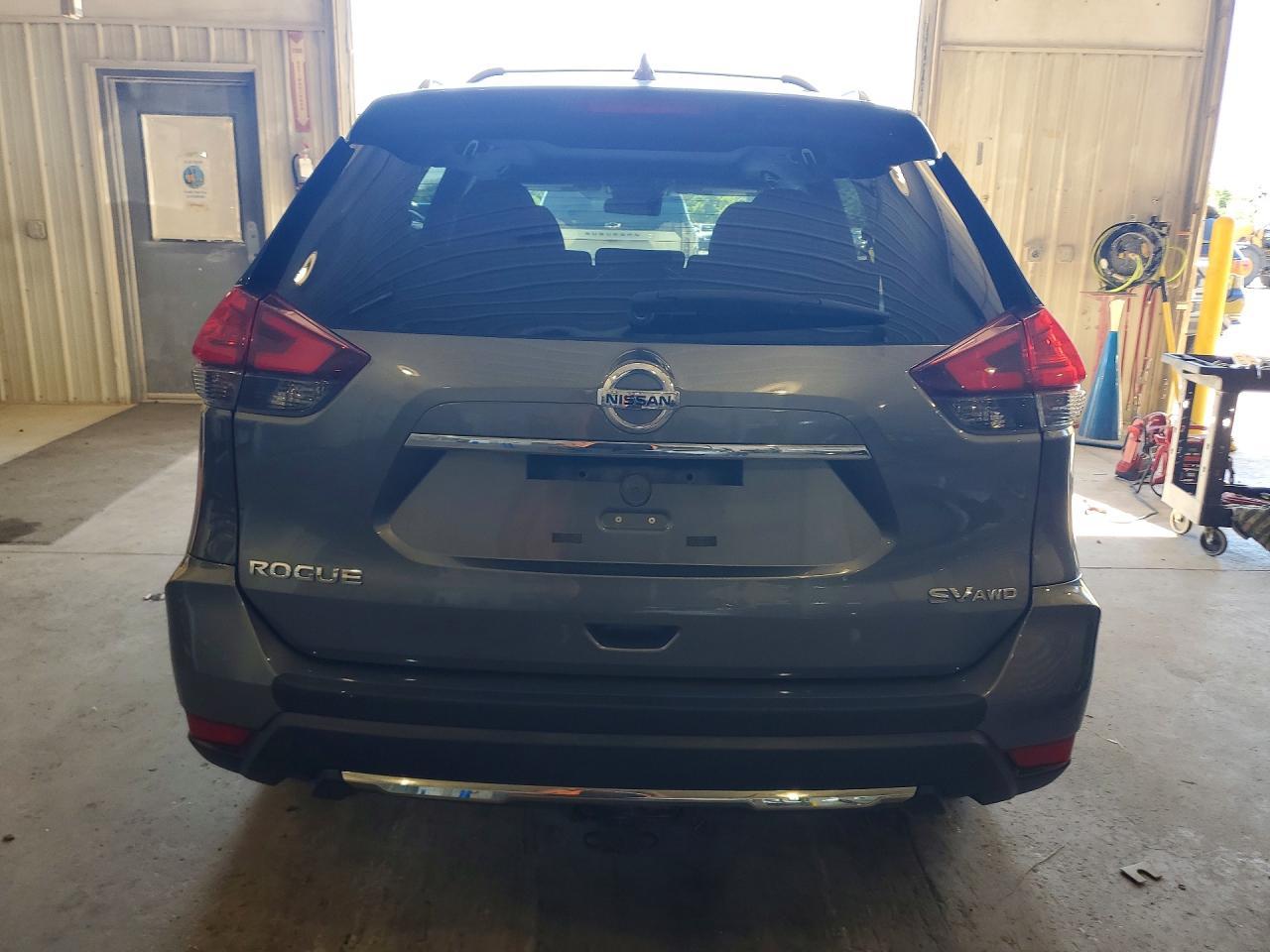 2017 Nissan Rogue S - Image 6