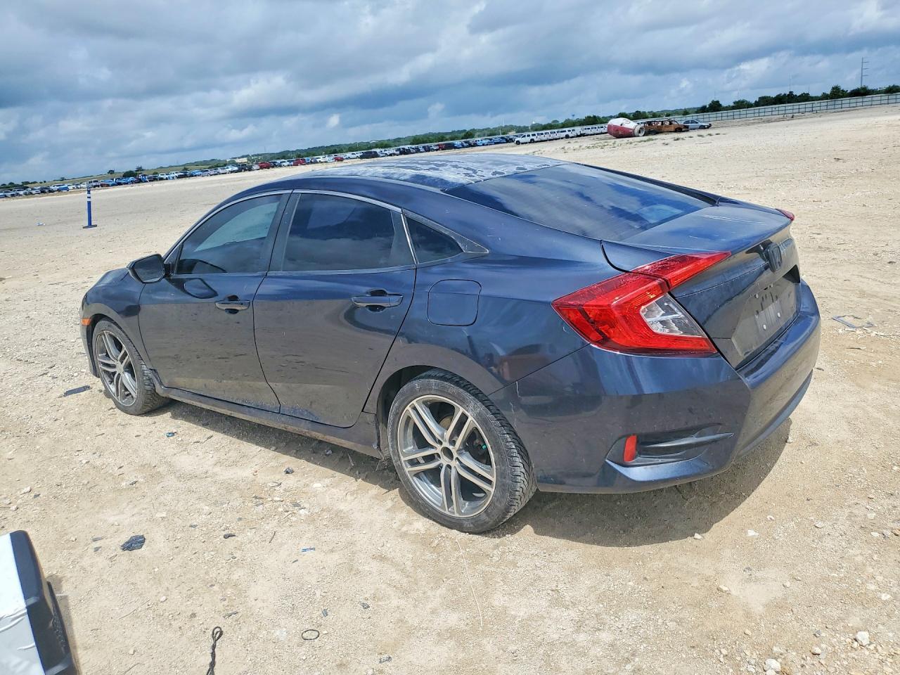 2018 Honda Civic Lx - Фото 2