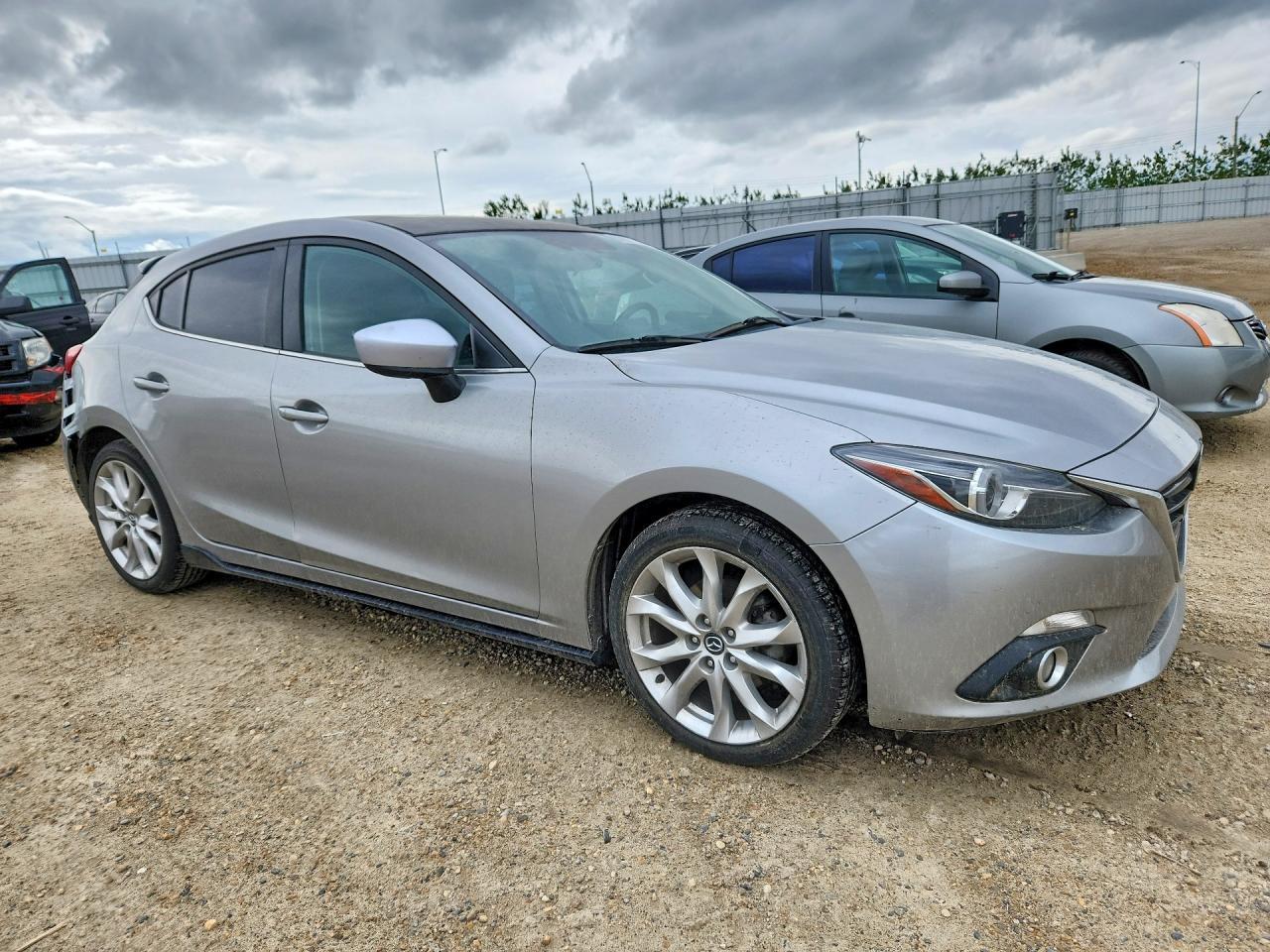 2014 Mazda 3 Grand Touring - Image 4