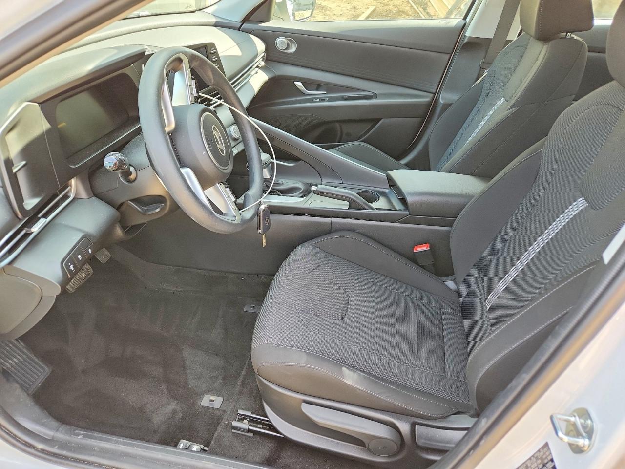 2024 Hyundai Elantra Se - Фото 7