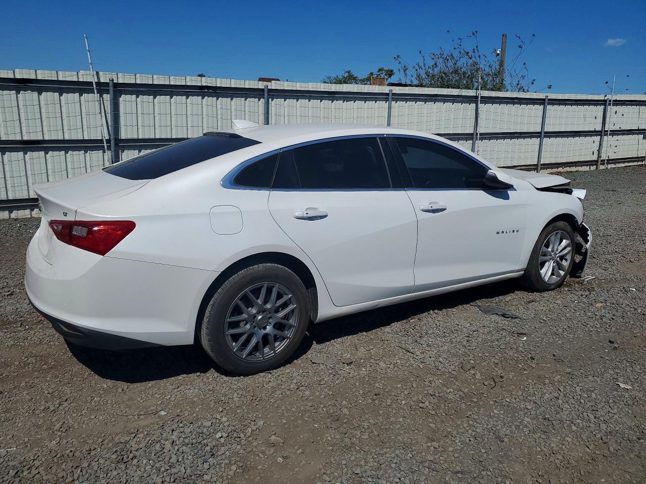 2017 Chevrolet Malibu Lt - Фото 3