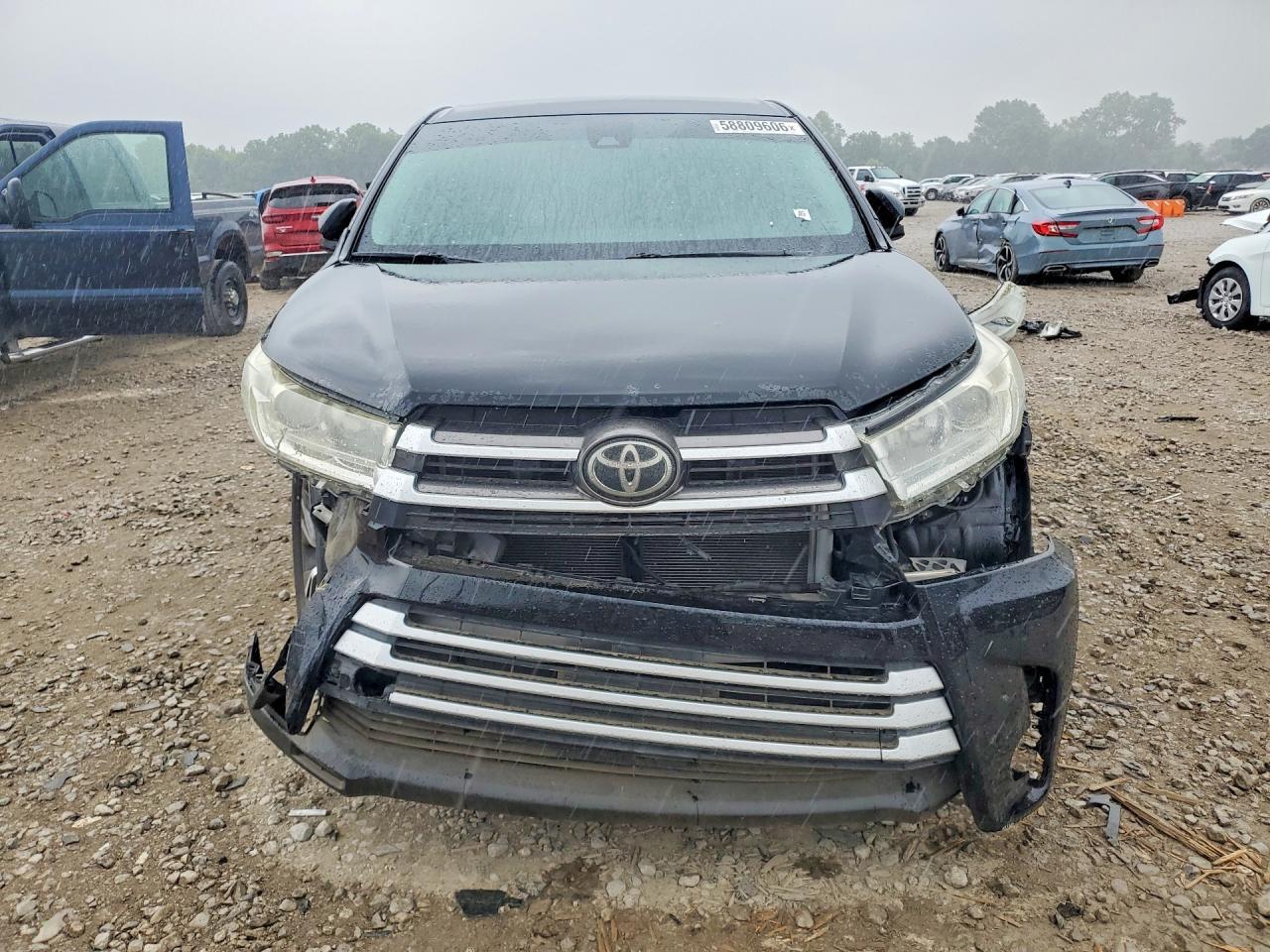 2019 Toyota Highlander Le - Фото 5