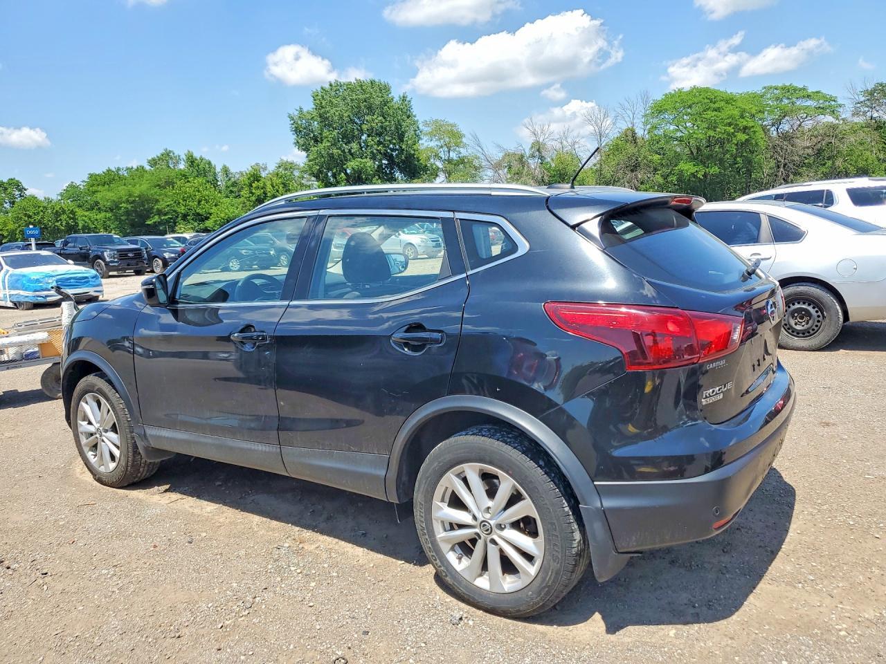 2019 Nissan Rogue Sport Sv - Фото 2