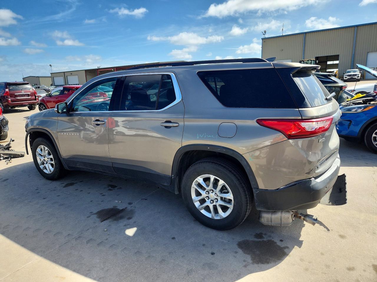 2019 Chevrolet Traverse Lt - Image 2