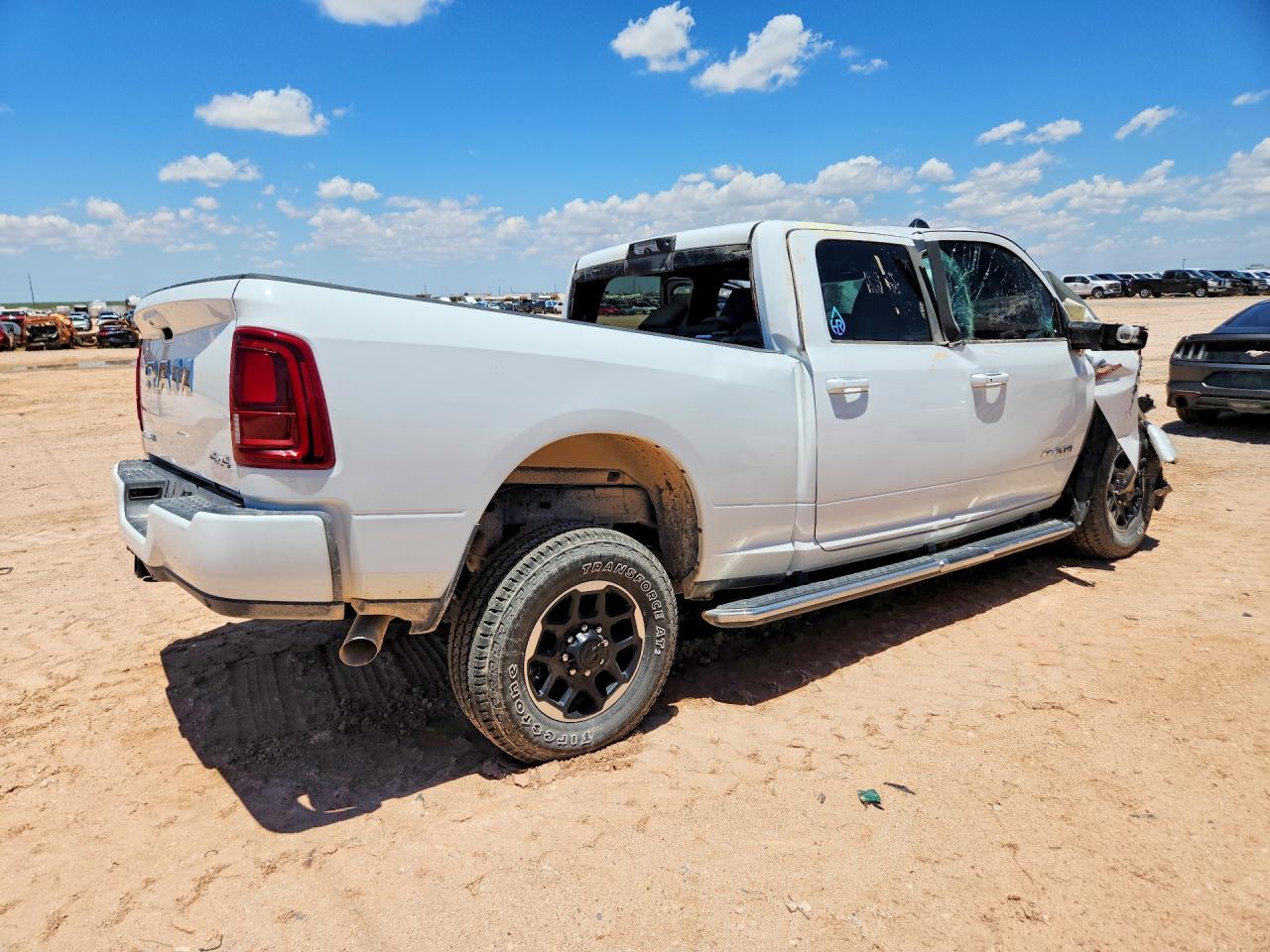 2025 Ram 2500 Laramie - Фото 3