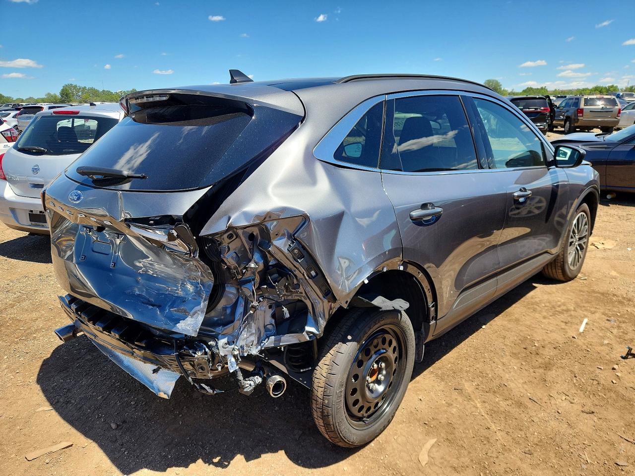 2026 Ford Escape - Image 3