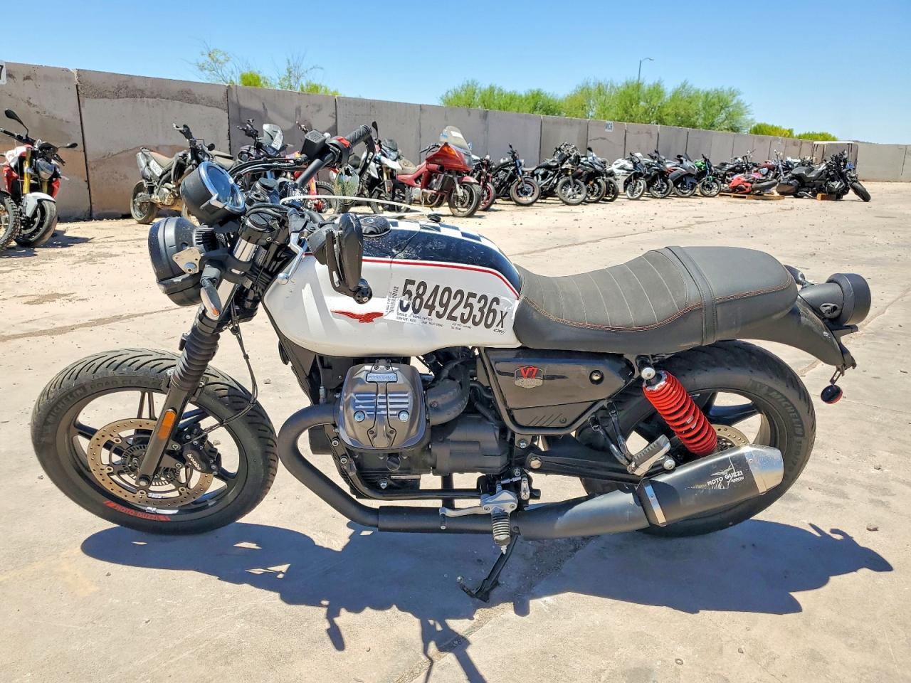 2024 Moto Guzzi V7 Special Edition - Image 3