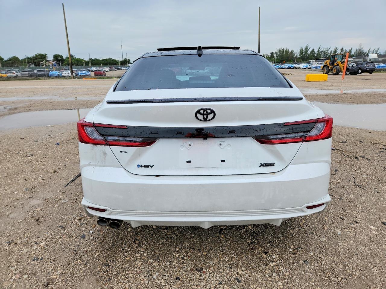 2025 Toyota Camry Xse - Image 6