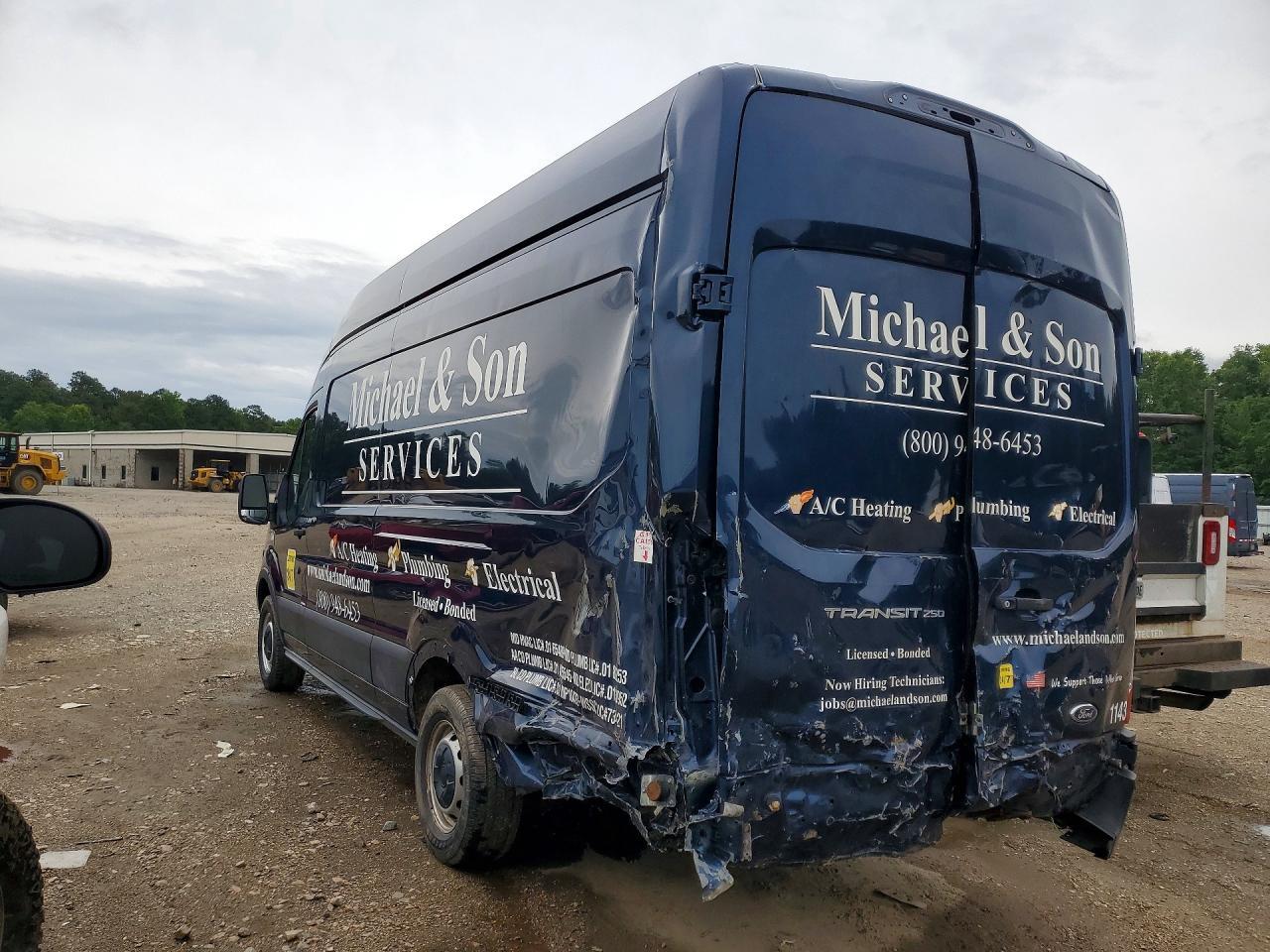 2019 Ford Transit T-250 - Фото 2