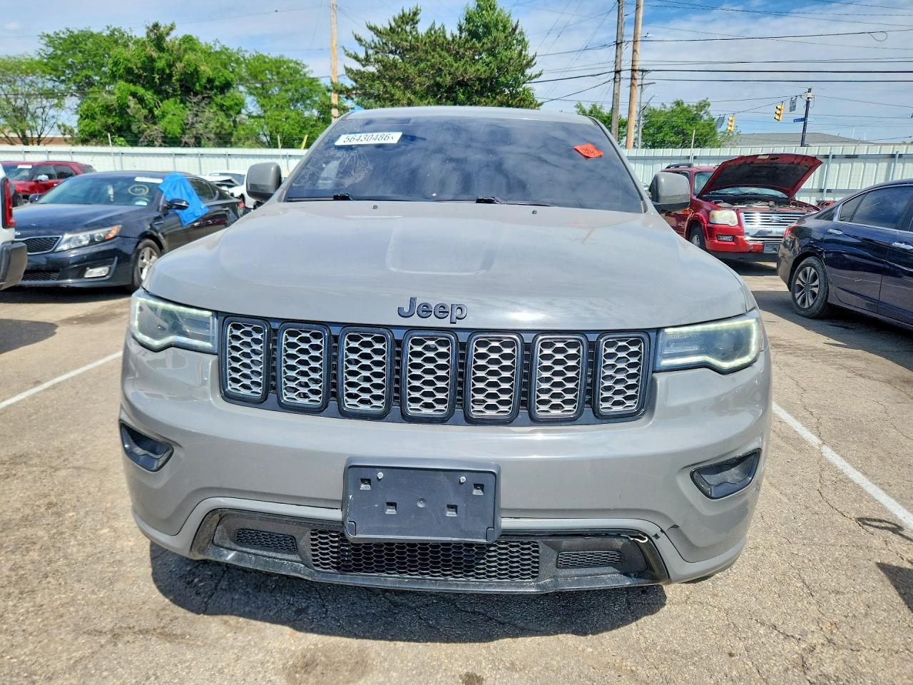 2020 Jeep Grand Cherokee Laredo - Image 5