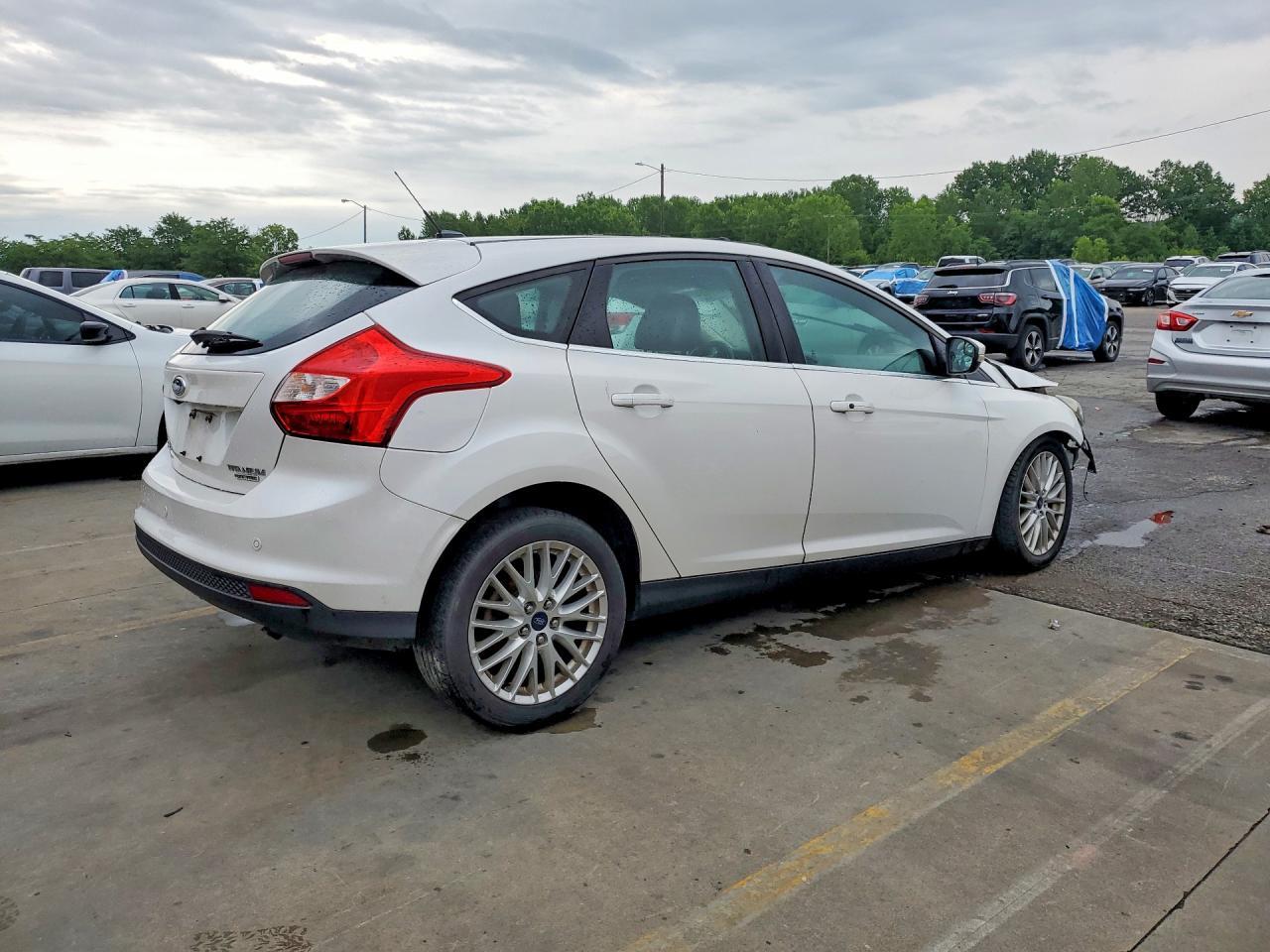 2014 Ford Focus Titanium - Фото 3