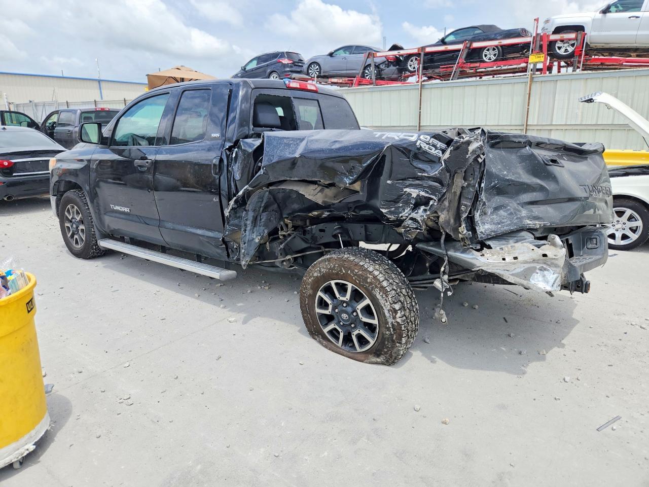 2016 Toyota Tundra Sr5 - Фото 2