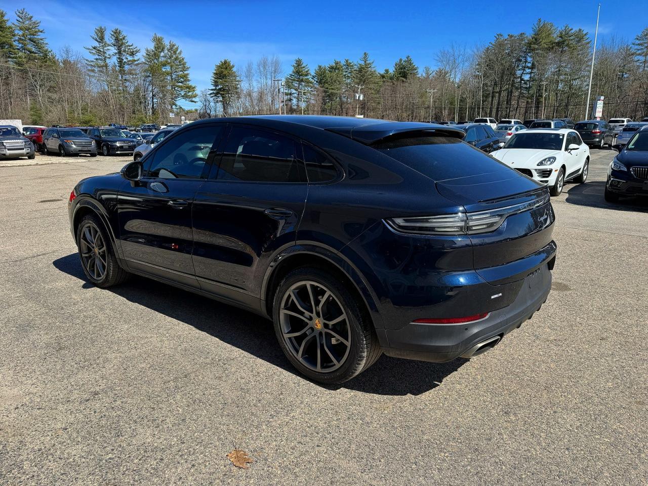 2021 Porsche Cayenne Coupe - Image 3