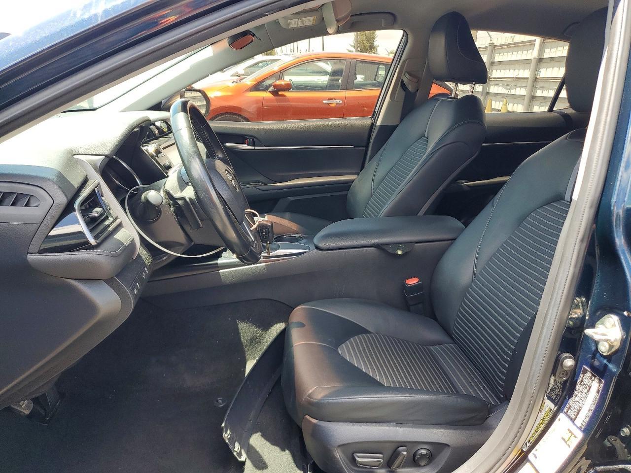 2019 Toyota Camry Se - Фото 7