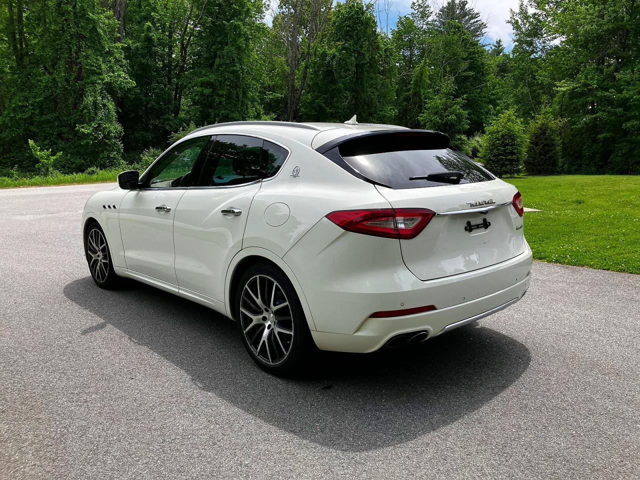 2017 Maserati Levante S - Фото 3