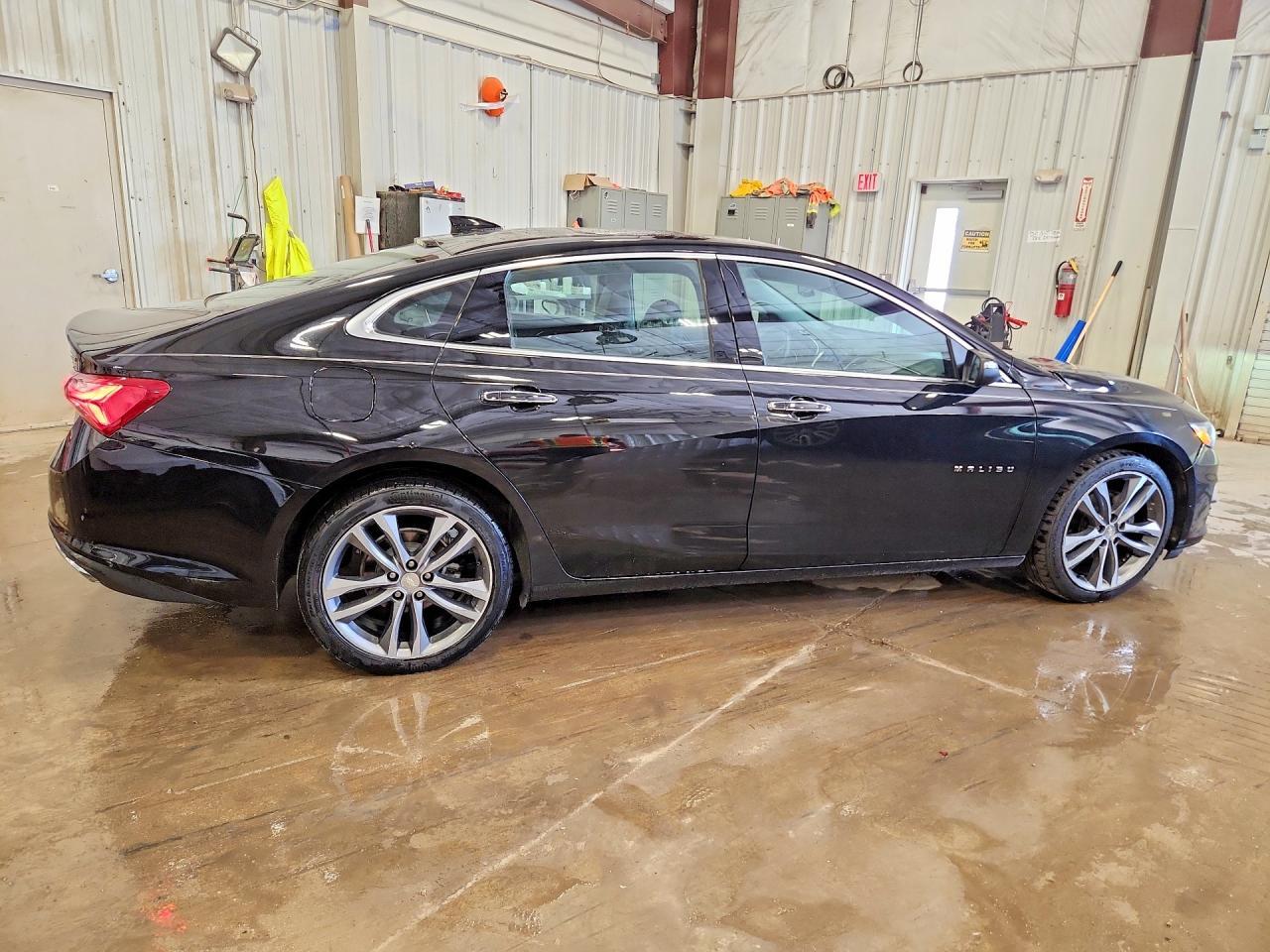 2019 Chevrolet Malibu Premier - Image 3