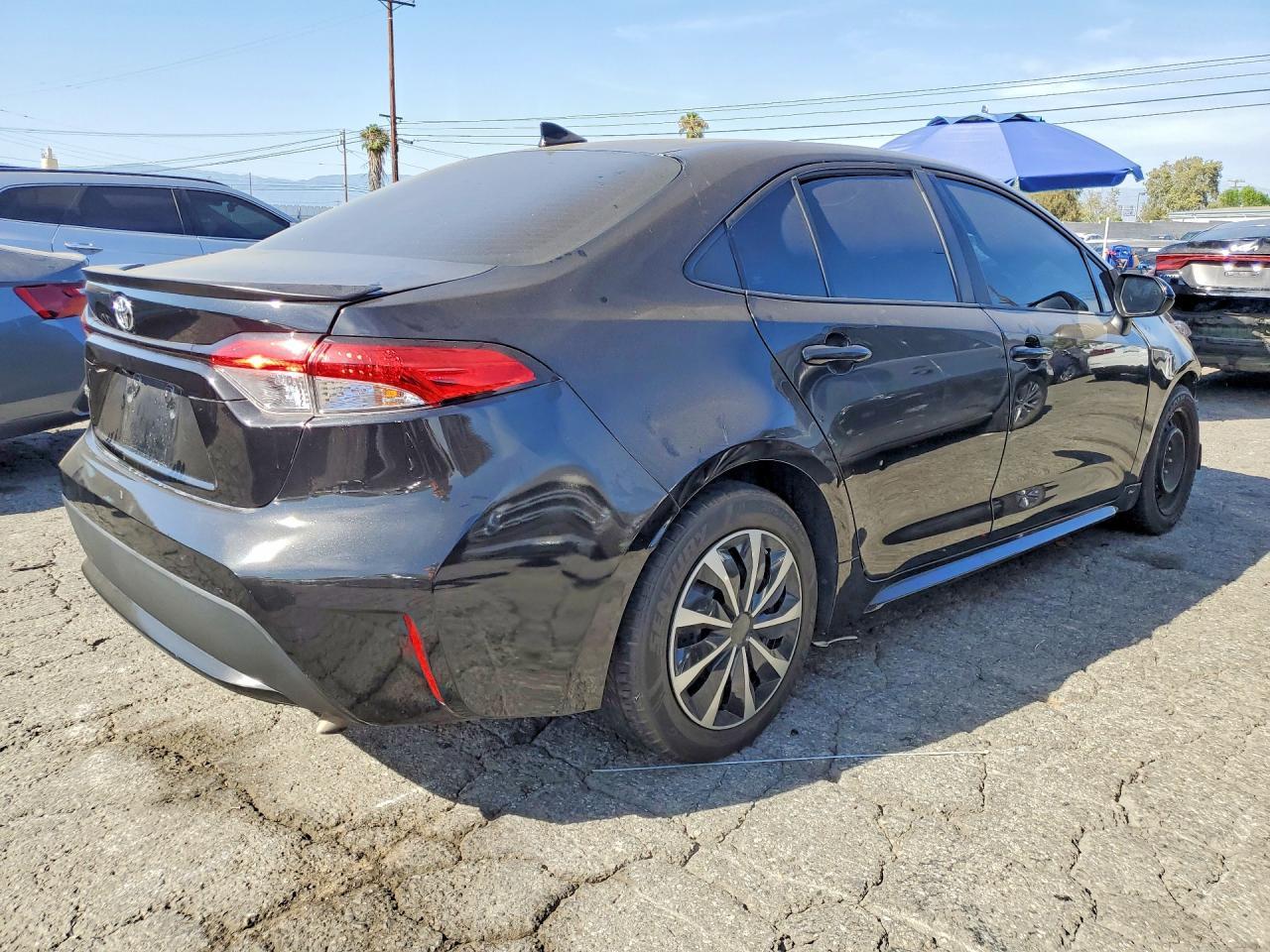2021 Toyota Corolla Le - Фото 3