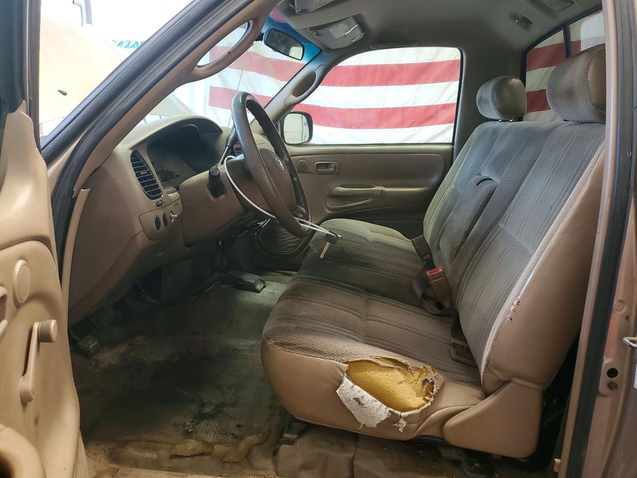 2004 Toyota Tundra Base - Фото 7