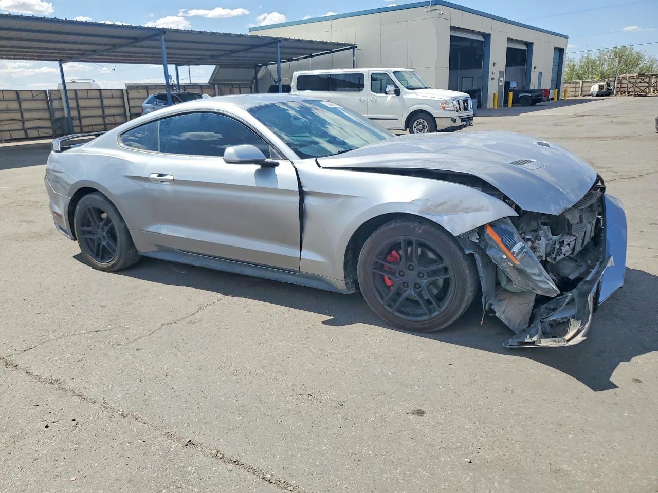 2022 Ford Mustang - Фото 4