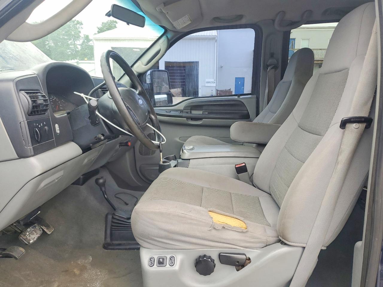 2005 Ford F250 Super Duty - Image 7