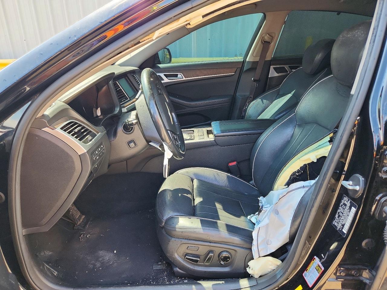 2015 Hyundai Genesis 5.0L - Image 7