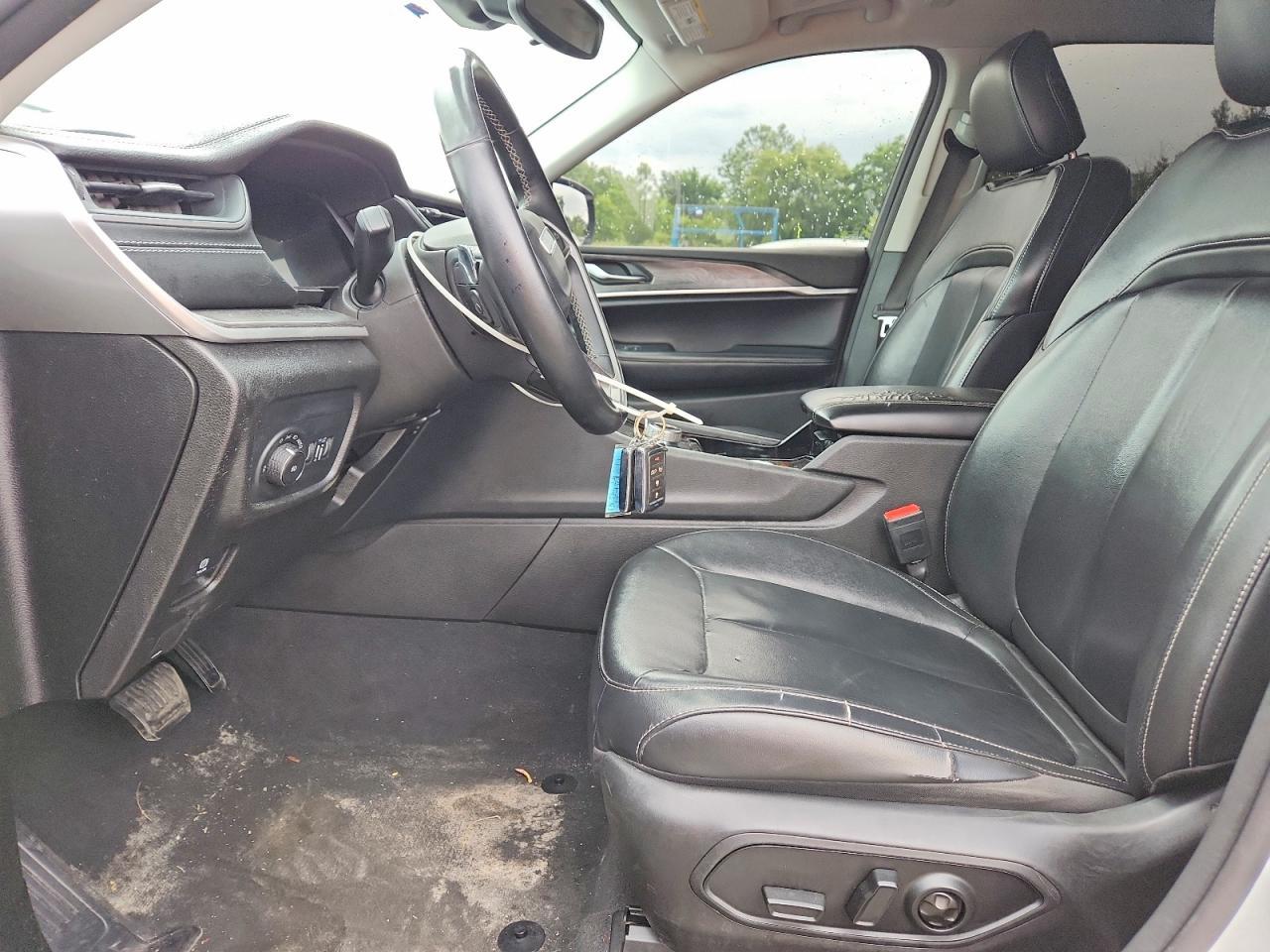 2022 Jeep Grand Cherokee Limited - Image 7