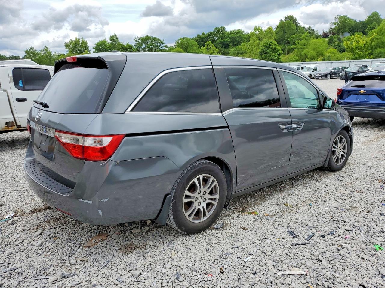 2012 Honda Odyssey Exl - Image 3