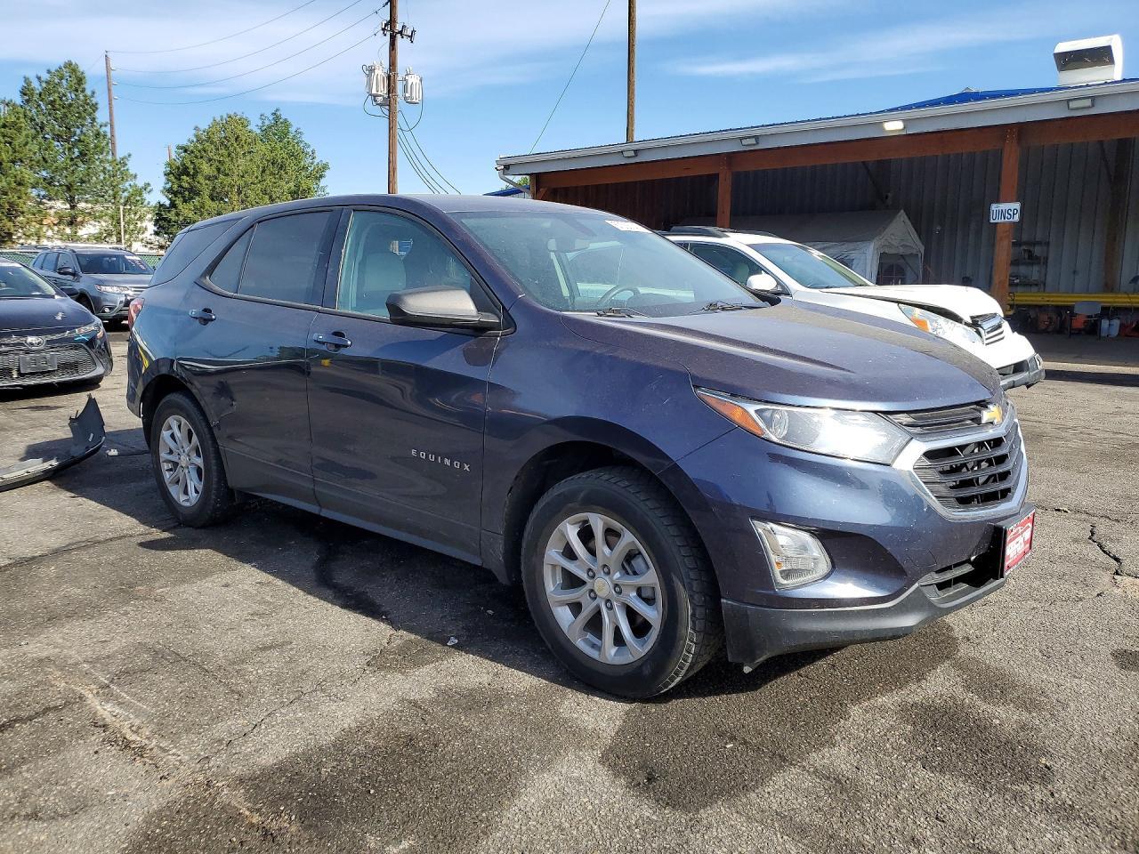 2018 Chevrolet Equinox Ls - Фото 4