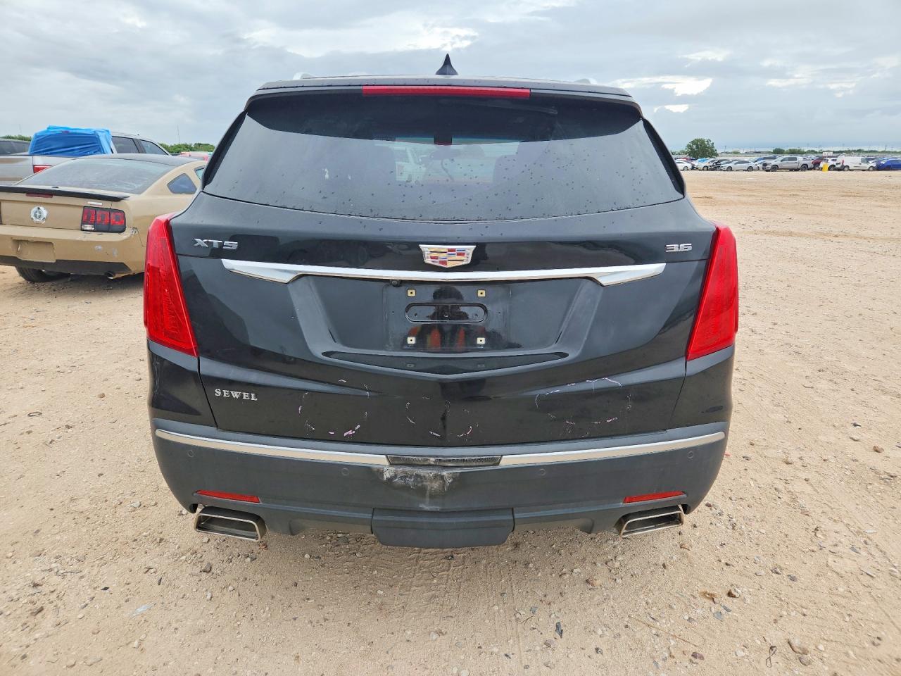 2017 Cadillac Xt5 Luxury - Фото 6